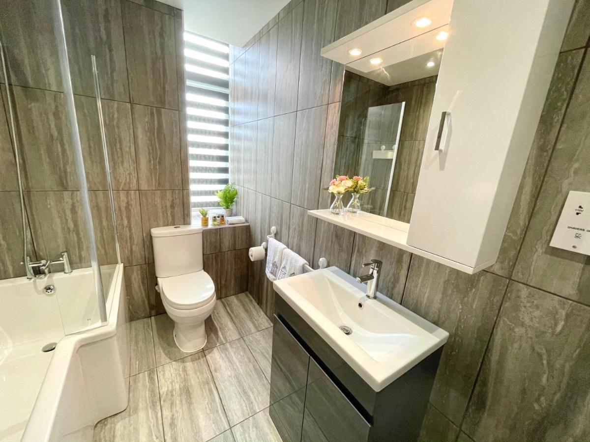 Modern Family Apartment Free Parking And Gym By Beach Борнмут Экстерьер фото